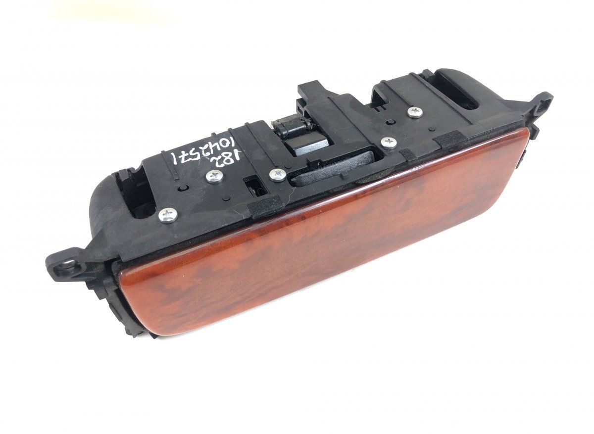 5562024060 Cup Holder  Front LEXUS SC (Z30, Z40) (2001-2010)