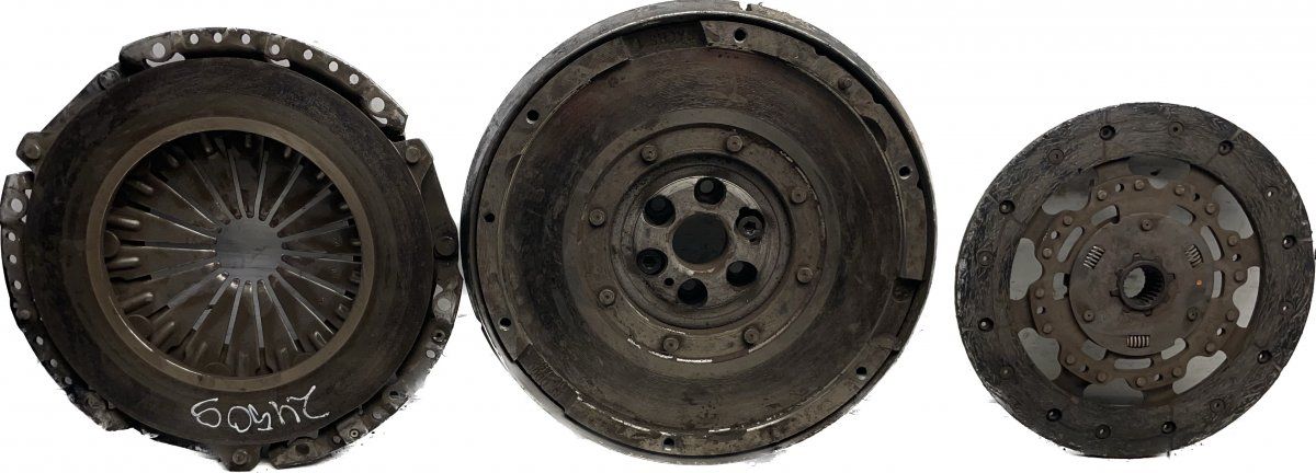 Y60116490A Y60116610A Clutch set MAZDA 3 I (BK) (2000-2009)