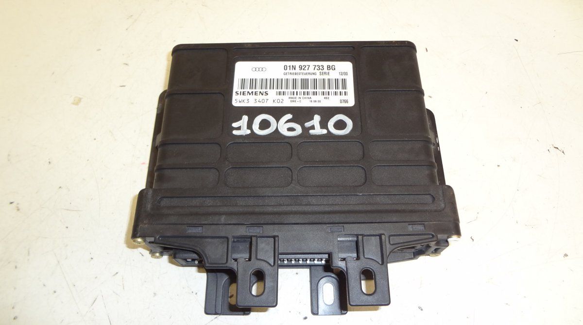 5WK33407 Gearbox Control Unit VW PASSAT B5 (3B3) (2000-2005)