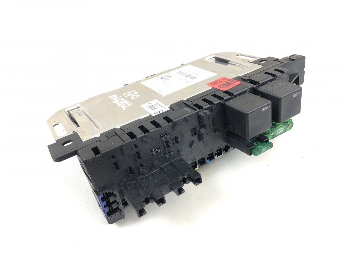 05045139 05045135 05045131 Fuse box MERCEDES-BENZ SL-CLASS (R230) (2001-2012)