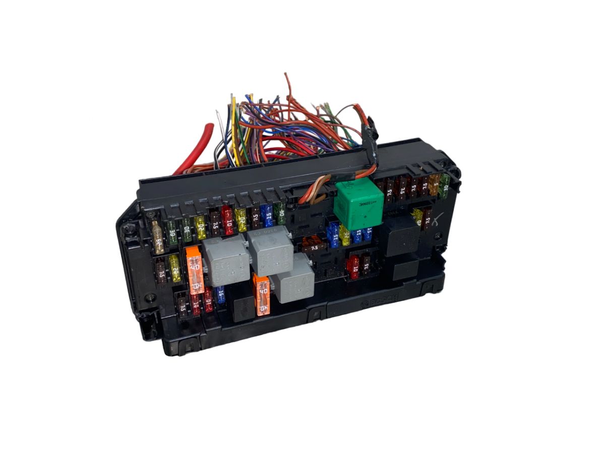A2129009705 A2125451201 A2129028002 A2129028102 Fuse box MERCEDES-BENZ C-CLASS (W204) (2007-2013)
