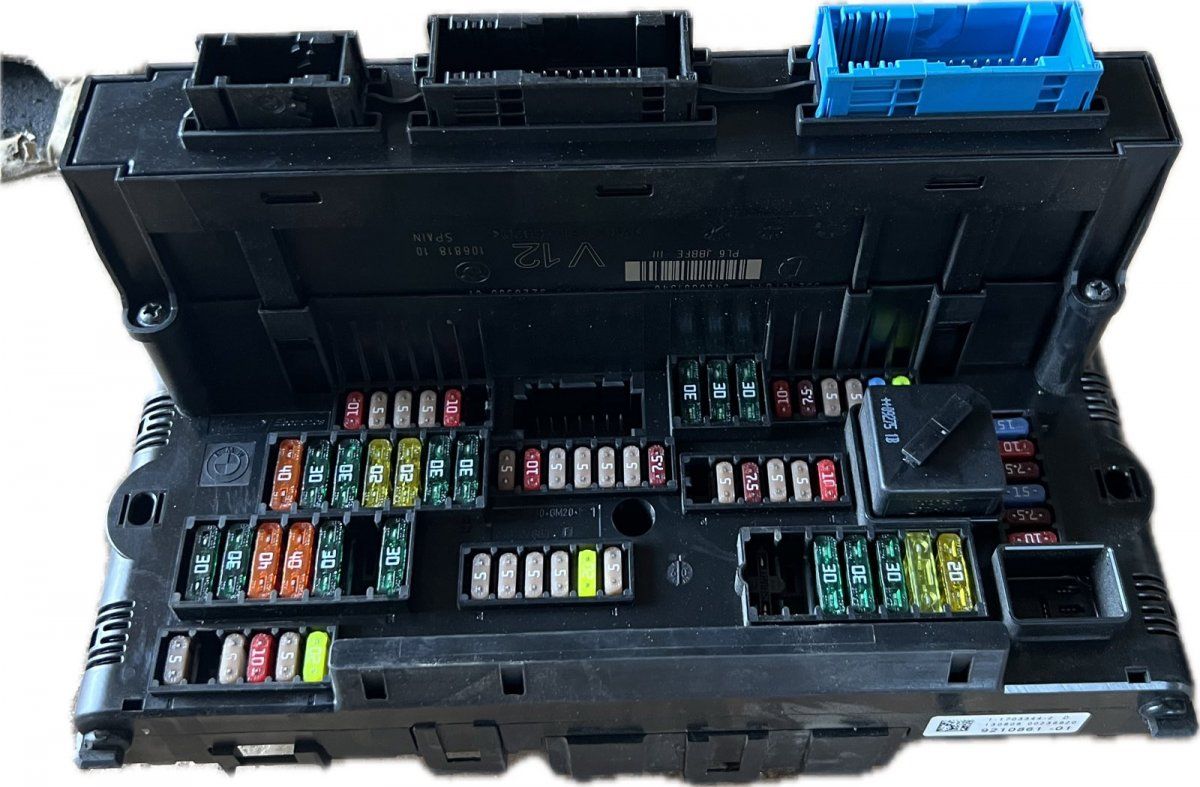 61149210861 61356992418 Fuse box BMW 5 GRAN TURISMO (F07) (2009-2017)