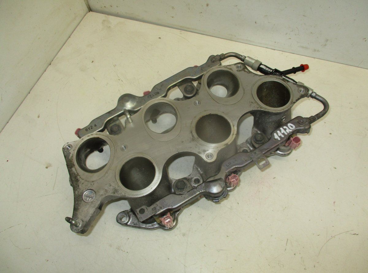 Fuel Distributor / fuel rail LEXUS GS III (2005-2011)