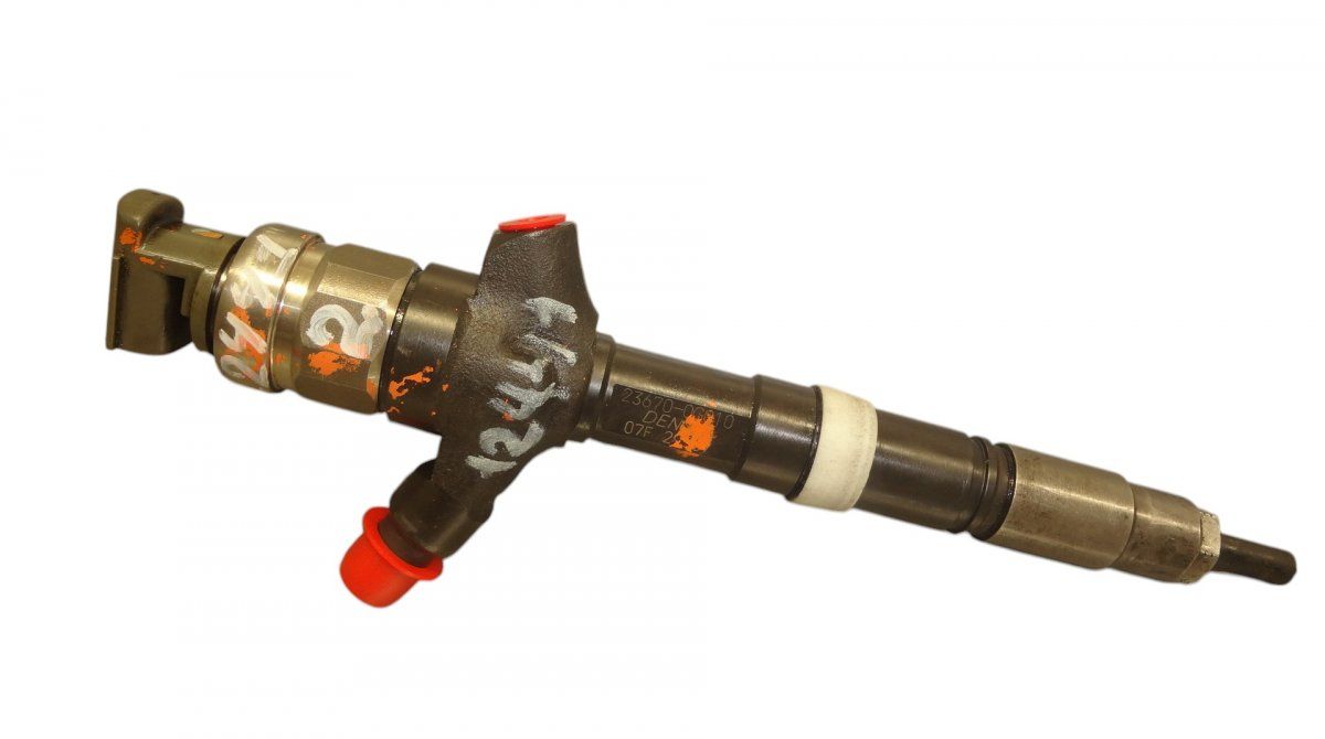 236700G010 Fuel Injector TOYOTA AVENSIS (T250) (2003-2008)