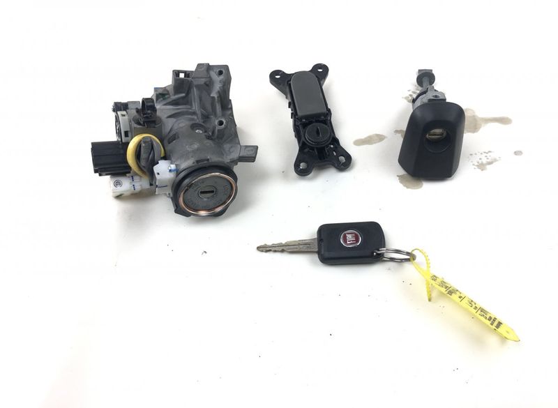 6000605927 6000605927 Ignition switch lock (ignition barrel) FIAT FULLBACK (502, 503) (2016-2019)