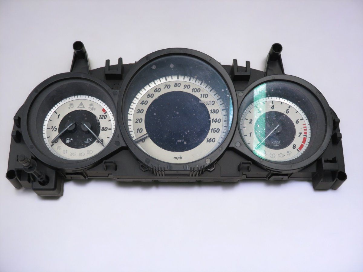 A2049004409 A2049005313 Instrument Cluster MERCEDES-BENZ C-CLASS (W204) (2007-2013)
