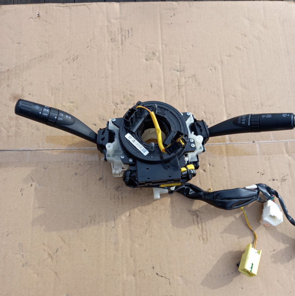 27546AG010 83113FG040 83119FG000 83114AG021 83114AG020 83115AG16183115AG161 83115AG160 Indicator/wiper/slip ring switch (stalk) SUBARU IMPREZA (GH, GR) (2008-2012)