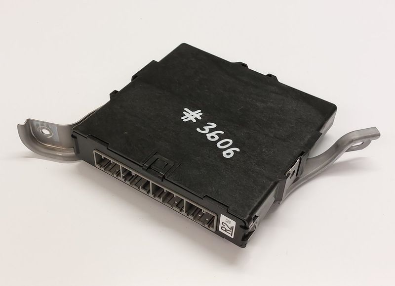 89681-53020 8968153020 285000-2124 2850002124 Hybrid control unit (HCU) LEXUS IS III (XE30) (2013-)