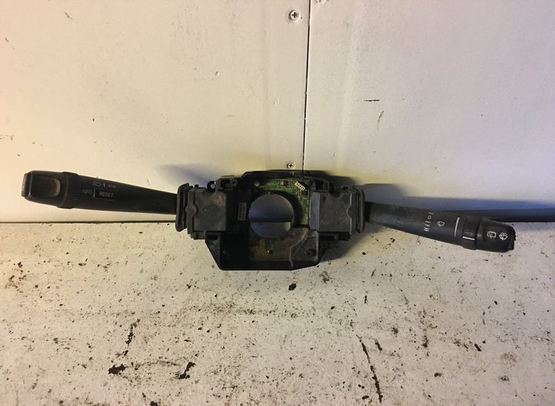 Indicator + wiper switch (stalk) VOLVO XC90 I (2002-2014)