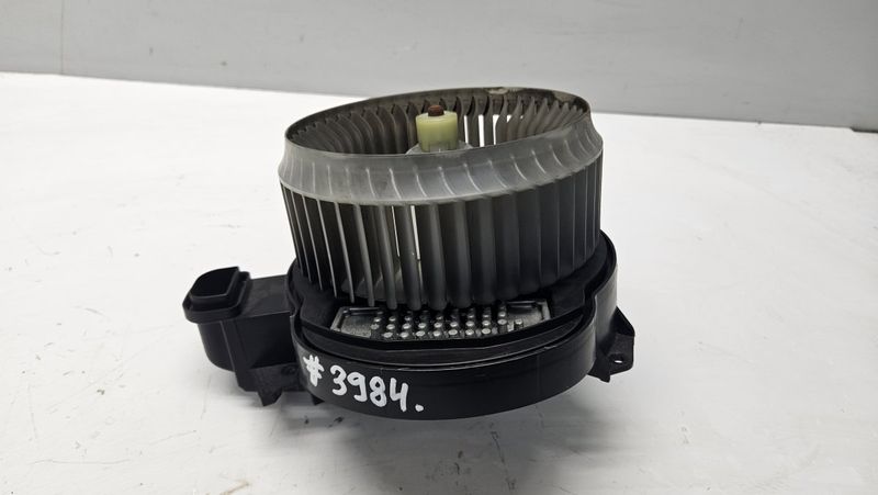GX7318456AA GX7319E624AA Heater Fan JAGUAR XF (X260) (2015-2024)