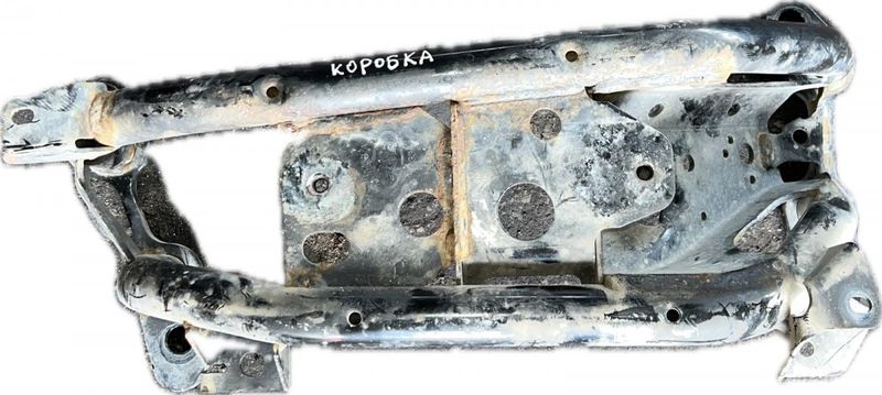 Gearbox carrier / beam LAND ROVER RANGE ROVER SPORT II (L494) (2013-2022)