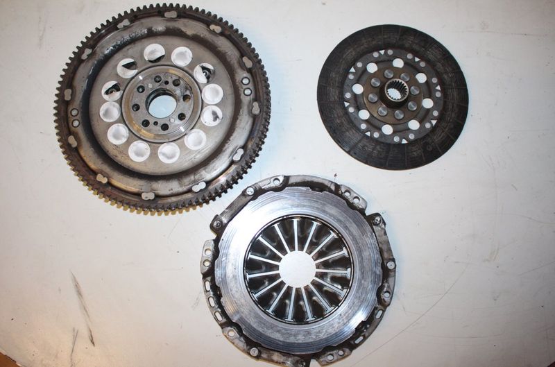 Clutch set TOYOTA RAV 4 II (XA20) (2000-2005)