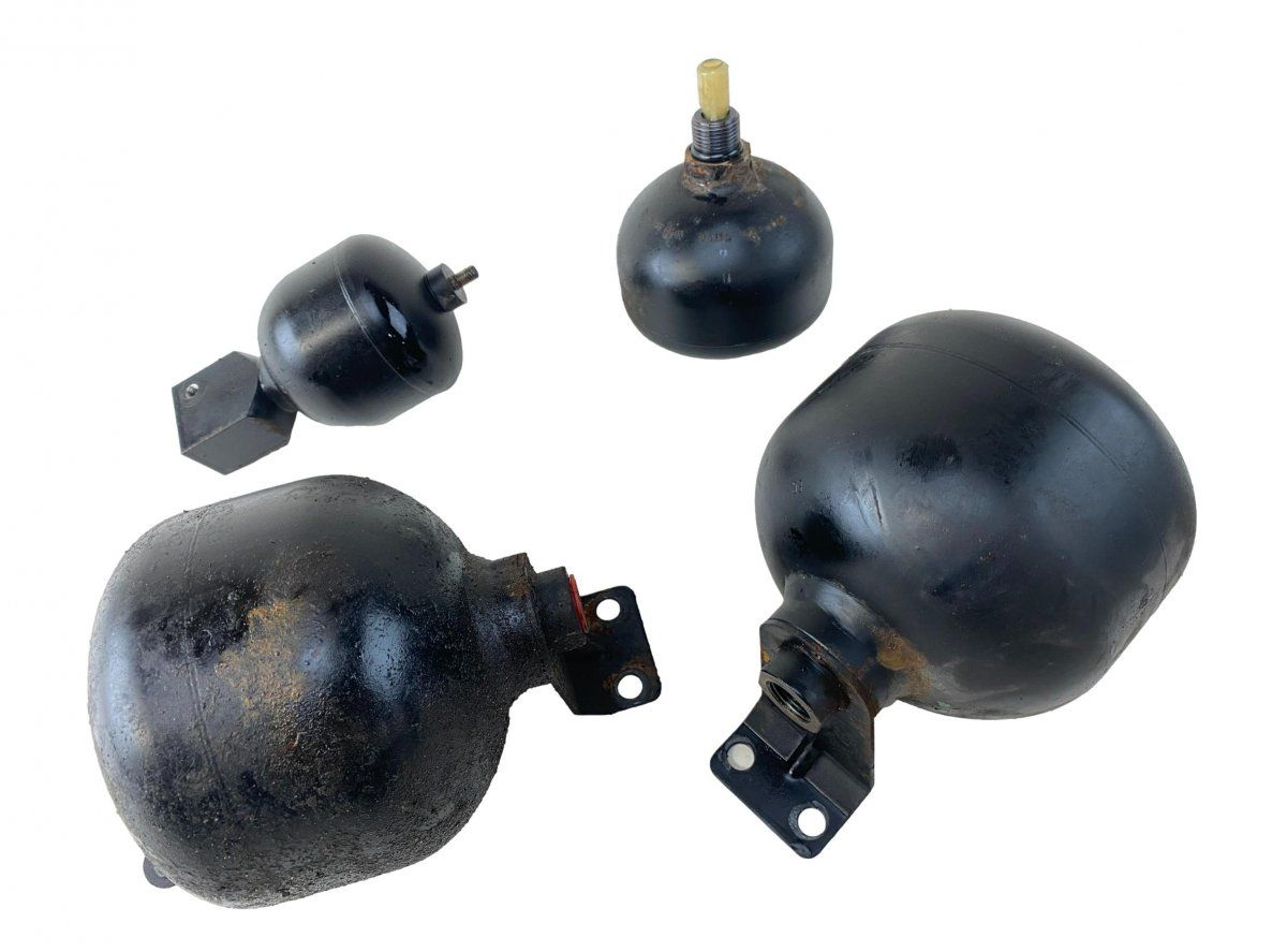 A2203270115 A2203270215 A2203200415 Air spring load accumulator set MERCEDES-BENZ SL-CLASS (R230) (2001-2012)