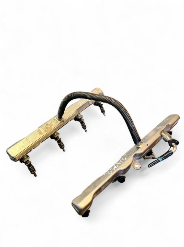 A2C92272400 A2C92272500 05281571AA Fuel Distributor / fuel rail RAM 1500 Crew Cab Pickup (DT)(2018-)