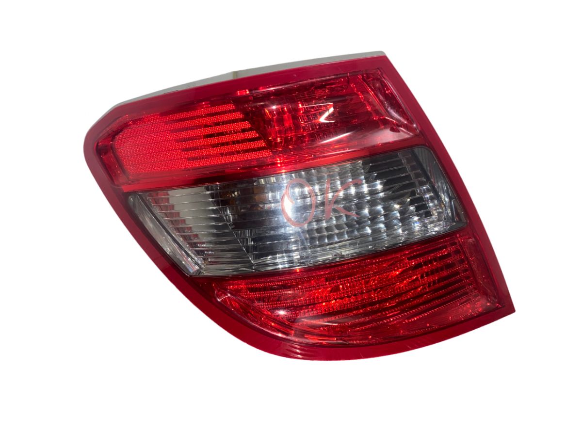Tail light left MERCEDES-BENZ C-CLASS (W204) (2007-2013)