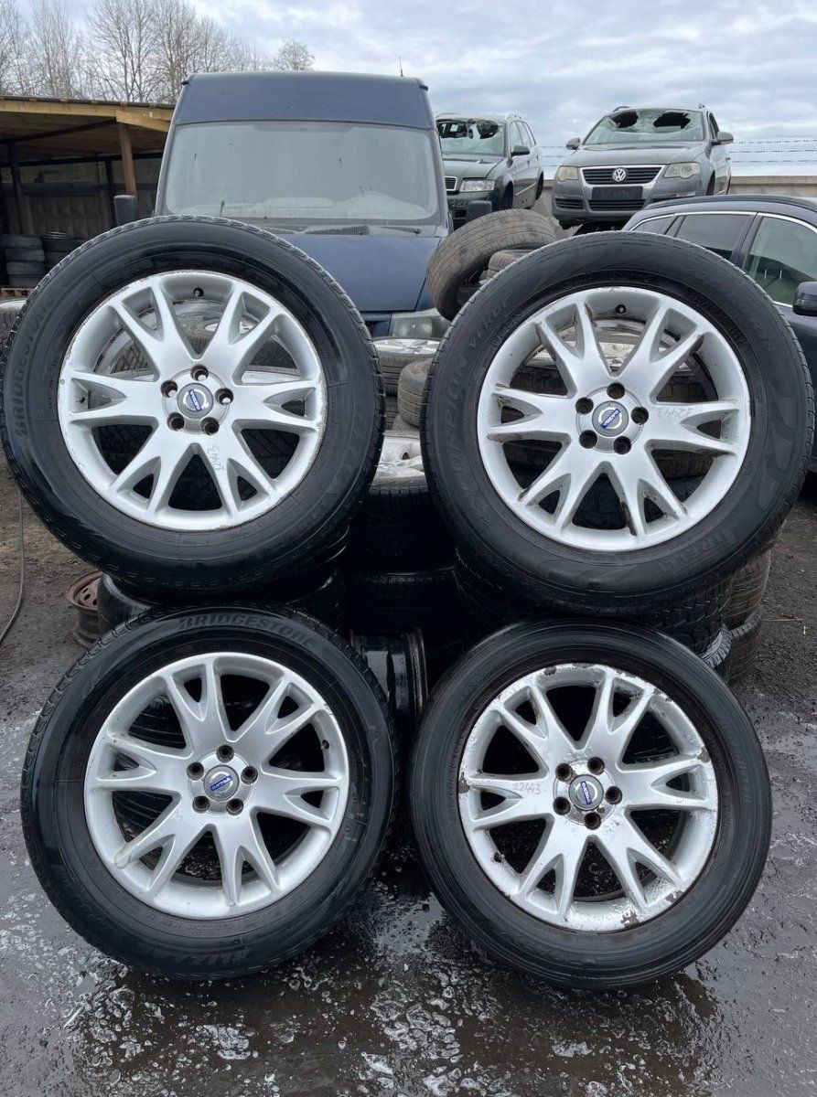 7JX18 ET49 D67.1 5X108 Rim set With Tyres 4 pcs VOLVO XC90 I (2002-2014)