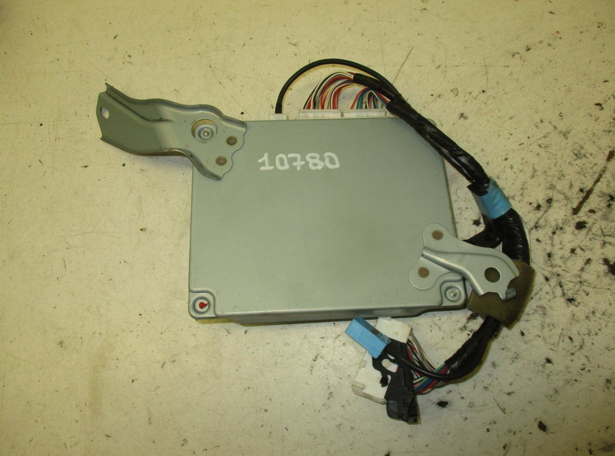 516110-16690 51611016690 Parking Aid Control Unit TOYOTA LAND CRUISER 150 (2009-2021)