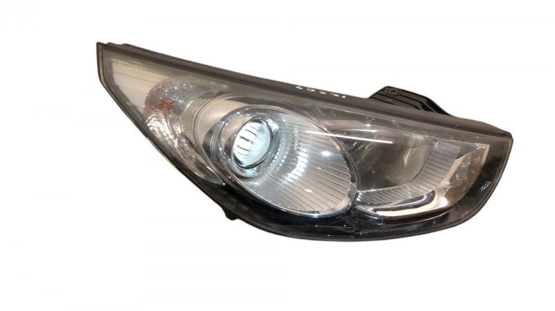 921022Y000 Headlight right HYUNDAI TUCSON II / ix35 I (LM) (2009-2017)