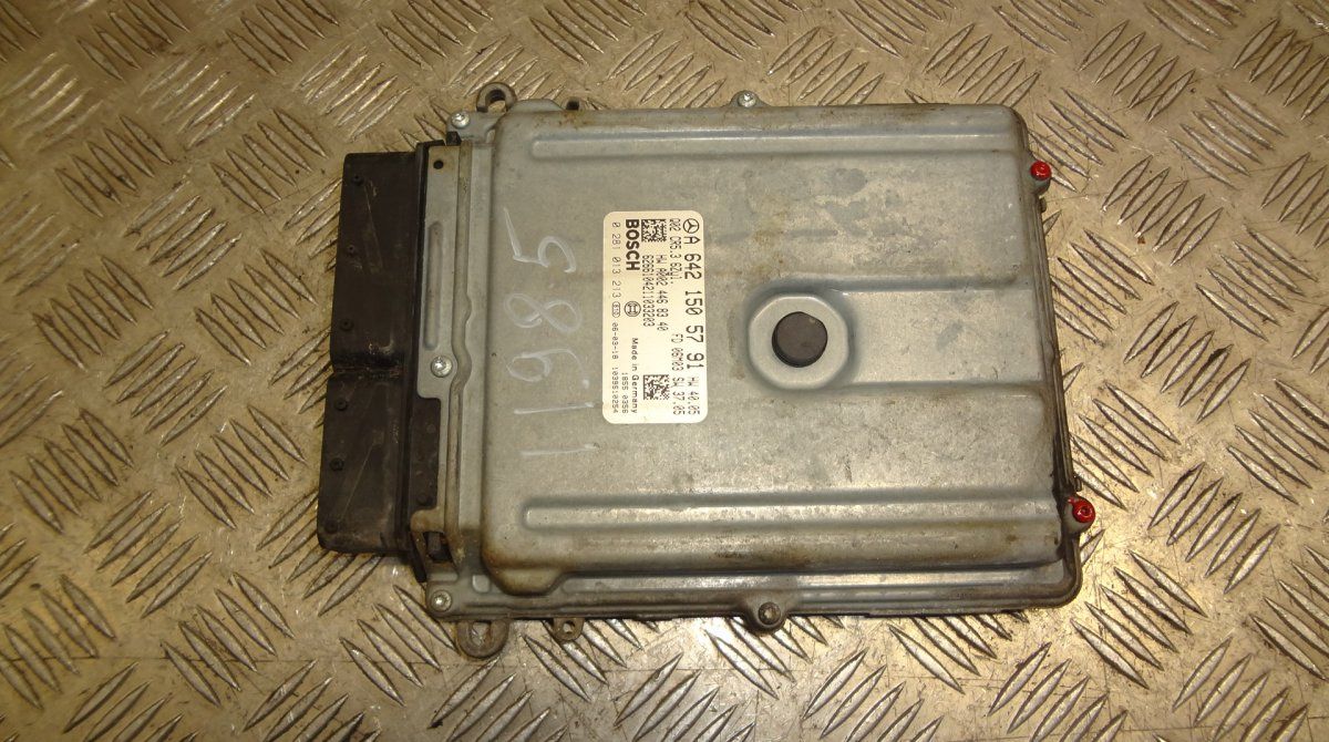 0281013213 Engine Control Unit / module (ECU) MERCEDES-BENZ S-CLASS (W221) (2005-2013)