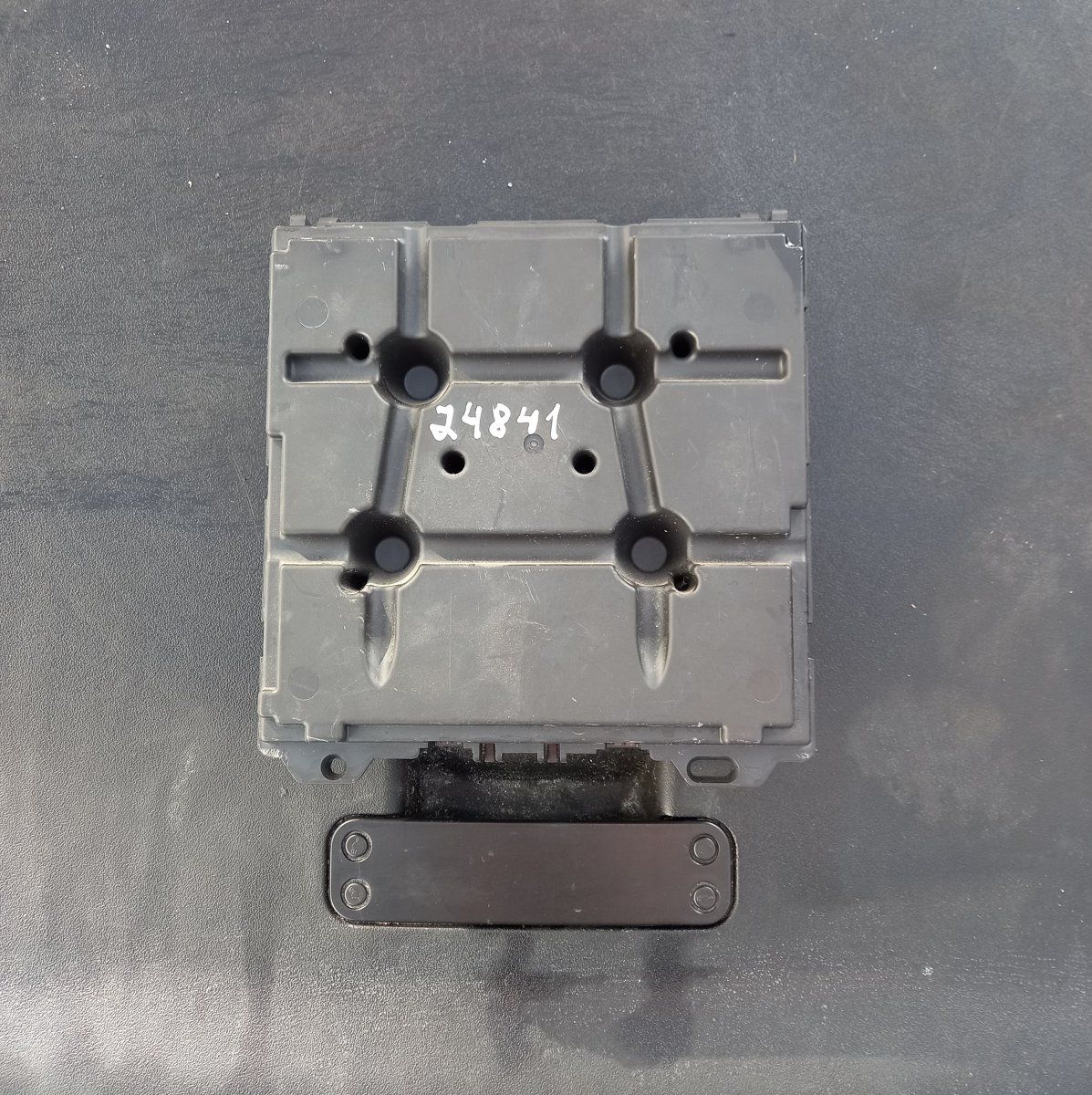 7H0937090B 7H0937090 Body control module (BCM) VW TRANSPORTER T5 / MULTIVAN (7H, 7E, 7J) (2003-2015)