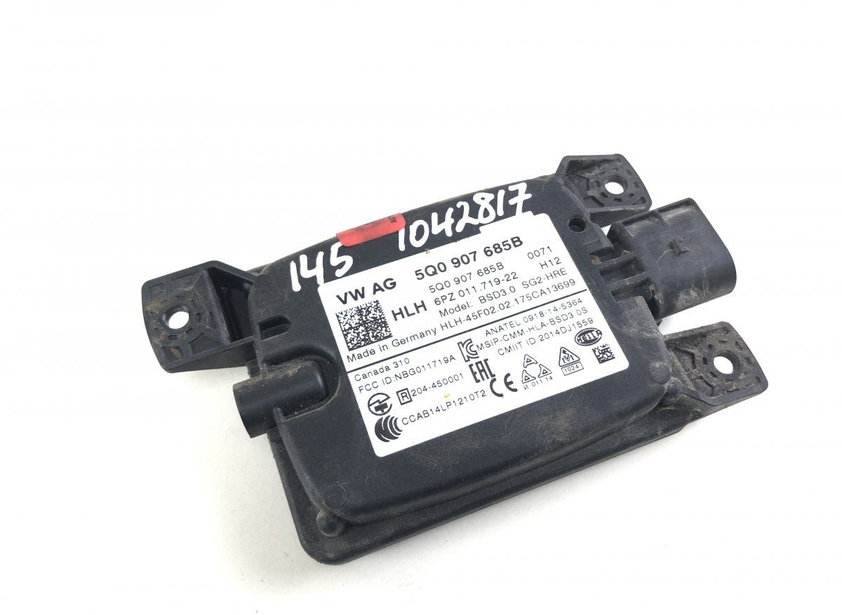 5Q0907685B BLIND SPOT radar  sensor SKODA SUPERB III (3V3, 3V5) (2015-2024)