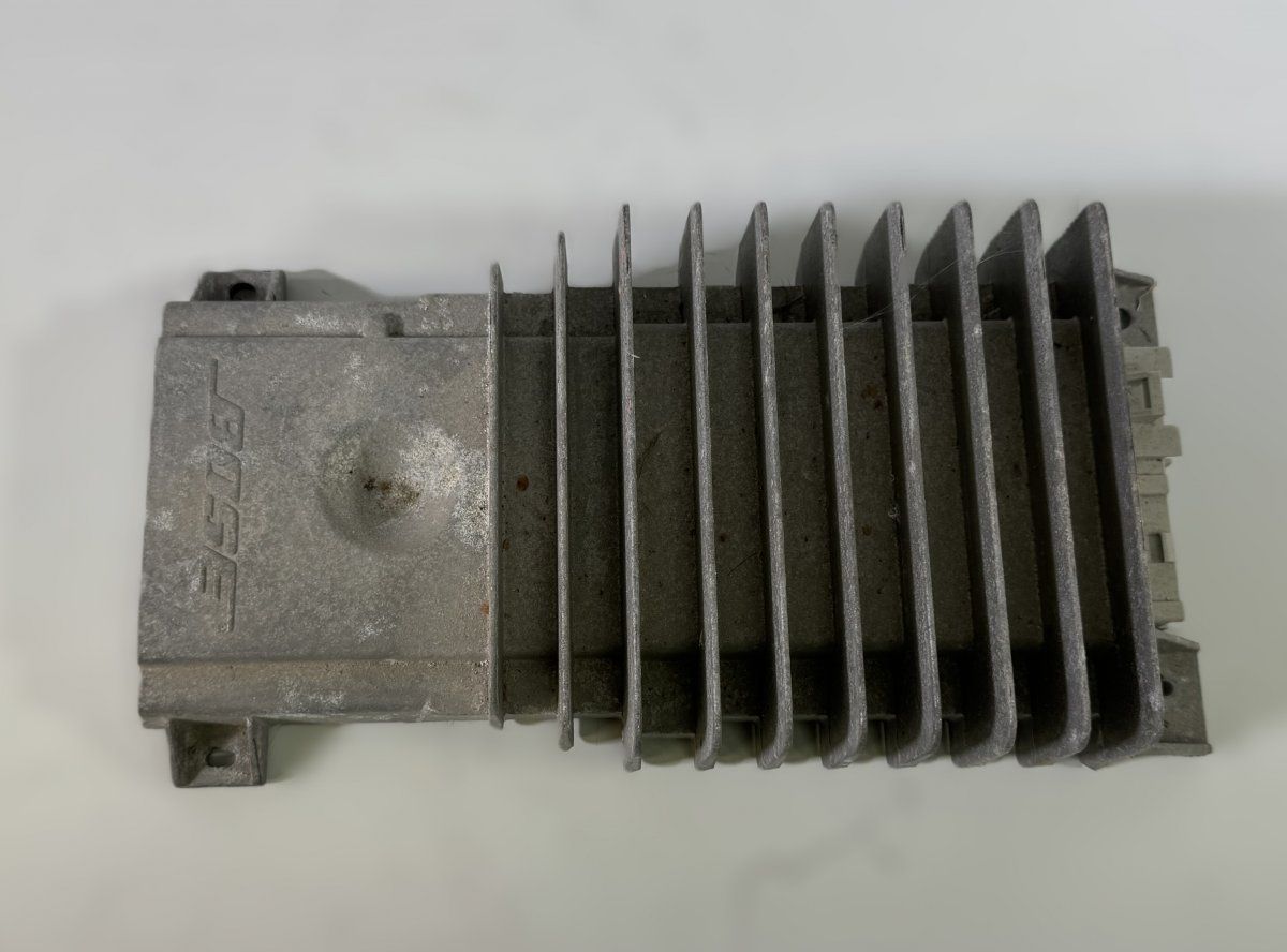 15199992 Audio amplifier CADILLAC ESCALADE (1998-2006)