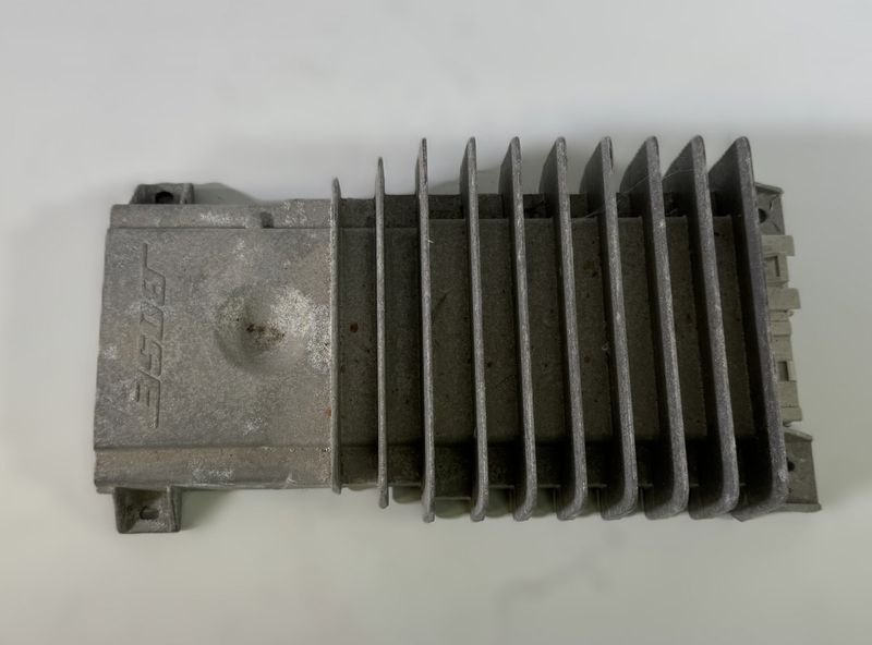 15199992 Audio amplifier CADILLAC ESCALADE (1998-2006)