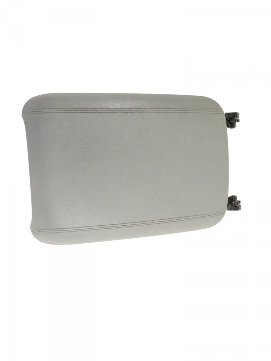 A2516800151 A2516800051 A25168000519051 A25168015397H23 A2516801539 Armrest front MERCEDES-BENZ R-CLASS (W251) (2006-2013)