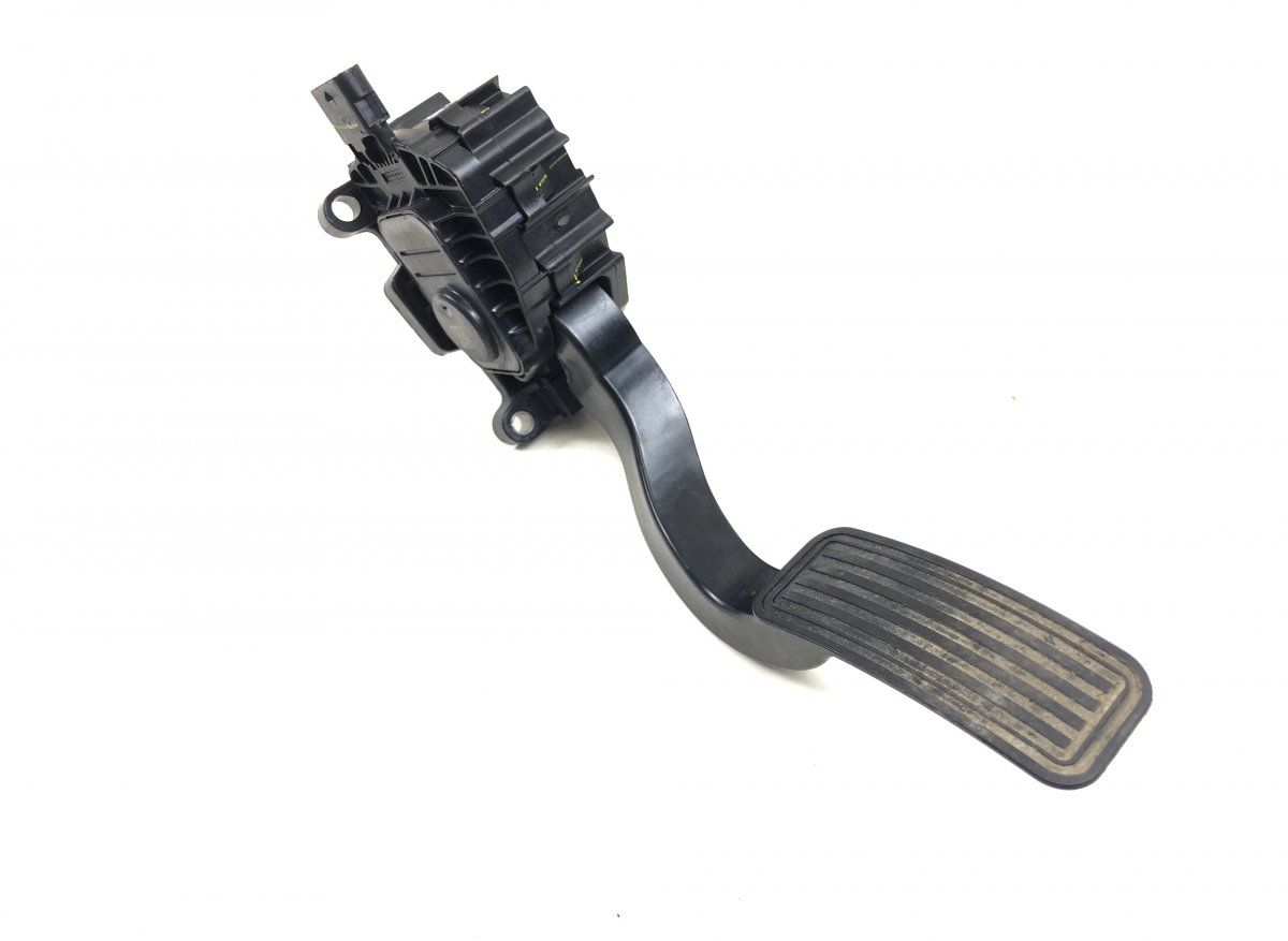 104469500A Accelerator Pedal TESLA MODEL 3 (2017-)