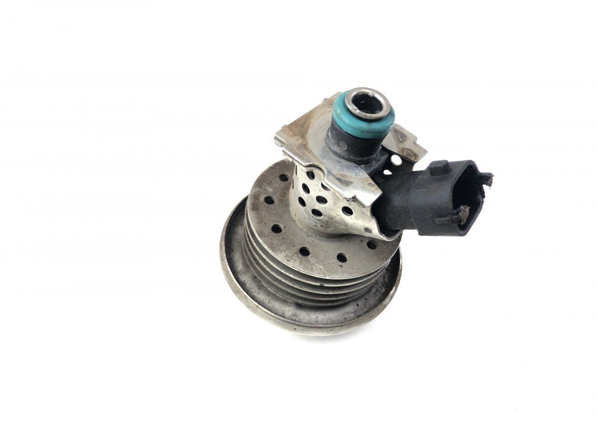 LR166795 AdBlue Nozzle LAND ROVER DISCOVERY SPORT (L550) (2014-)