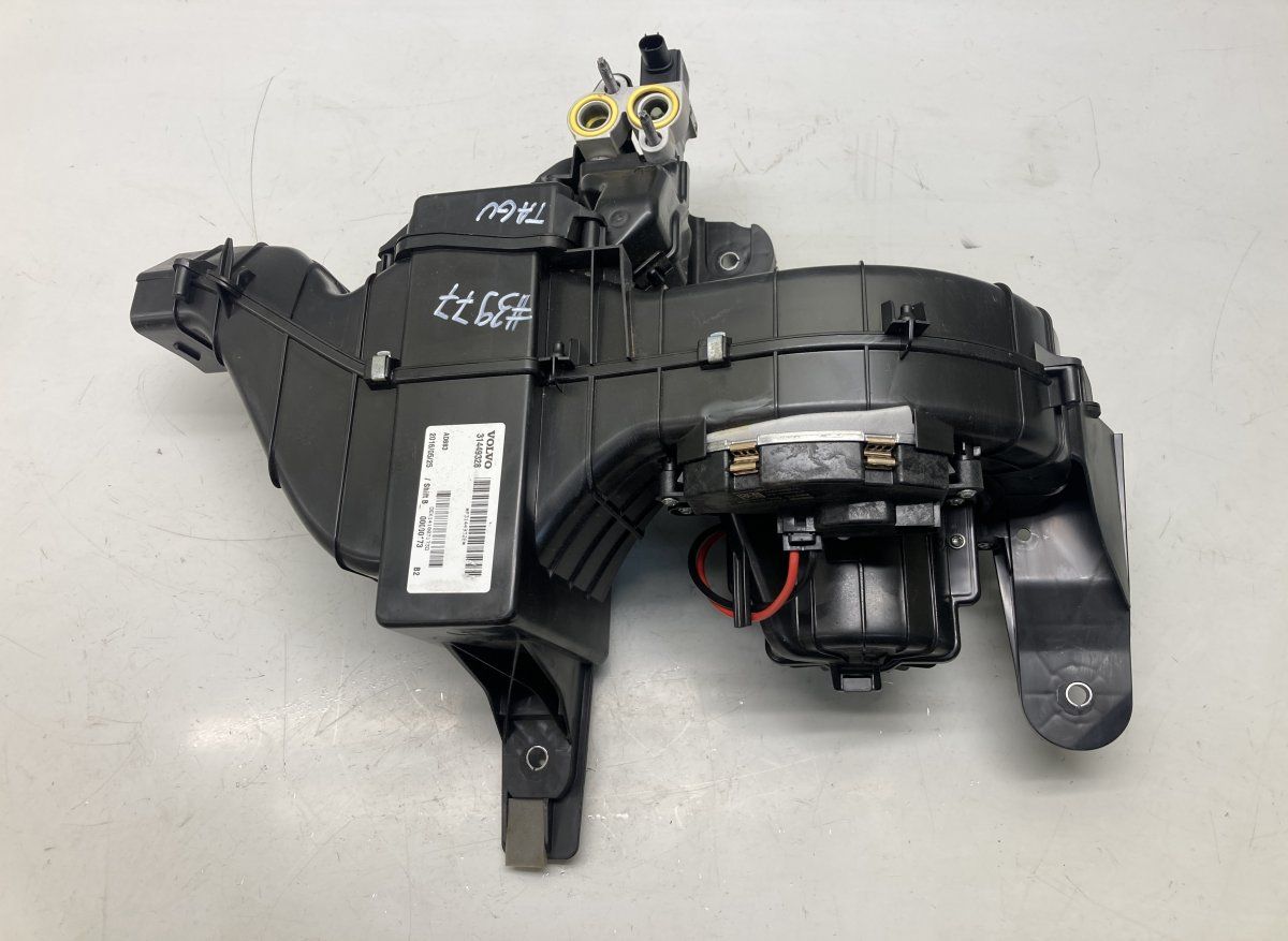 31449328 CU566005116116 5HL01126652 9415089 Evaportator housing VOLVO XC90 II (2014-)