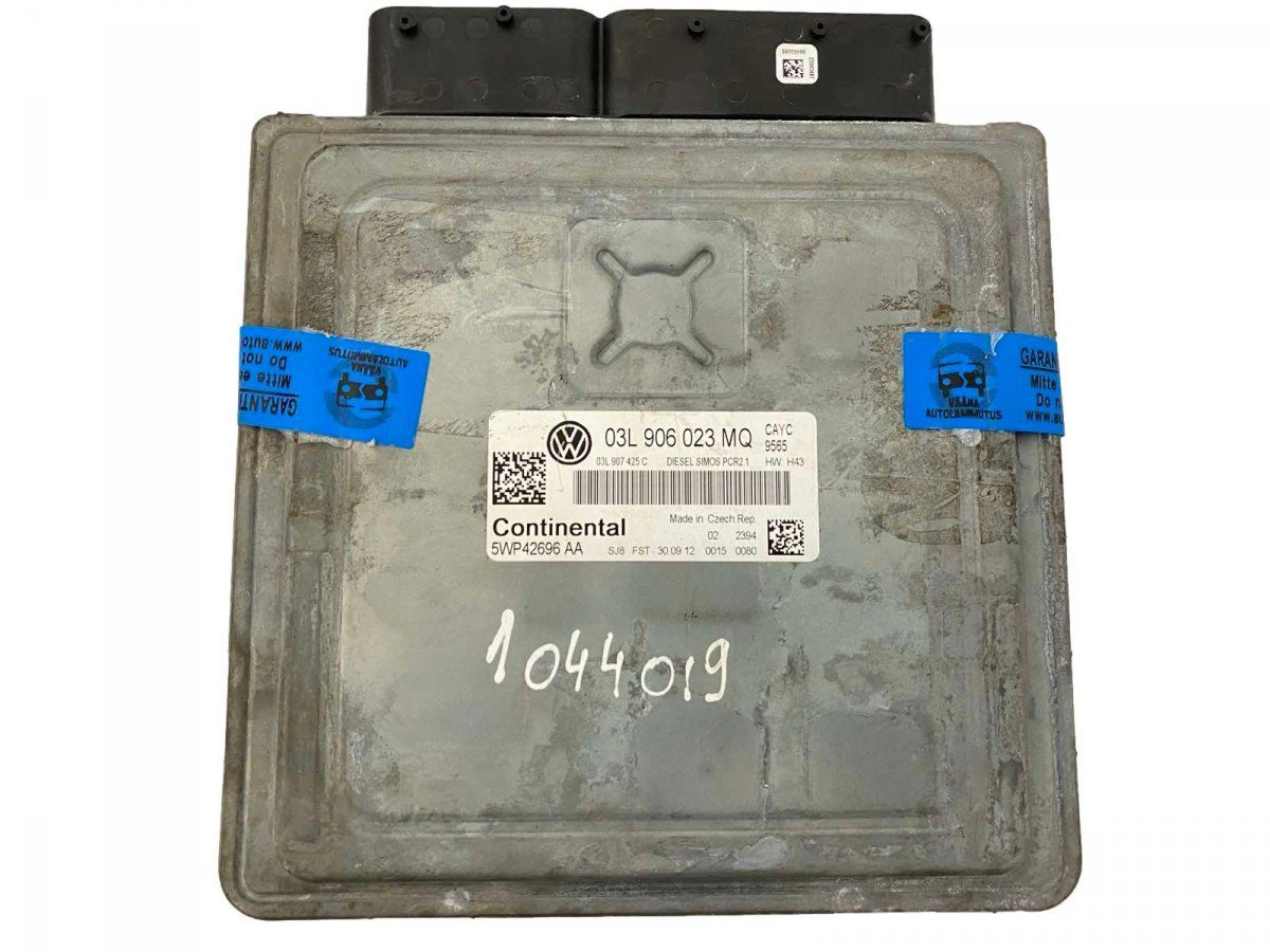 5WP42696AA Engine Control Unit / module (ECU) VW GOLF VI (5K) (2008-2013)