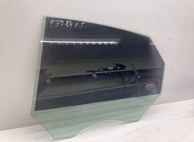 T2H1154 Door window glass rear left JAGUAR XF (X260) (2015-2024)