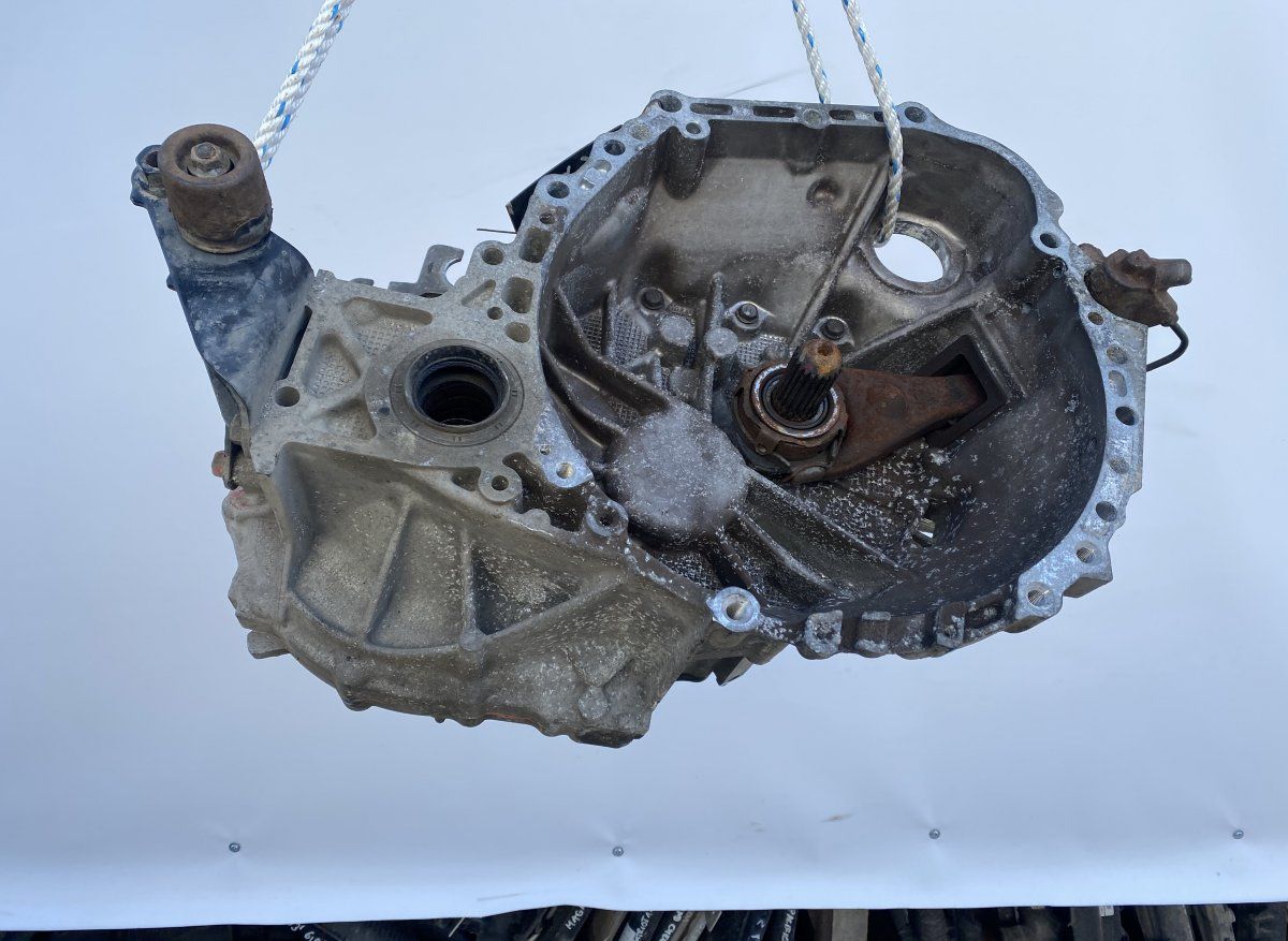 Gearbox TOYOTA AVENSIS (T250) (2003-2008)