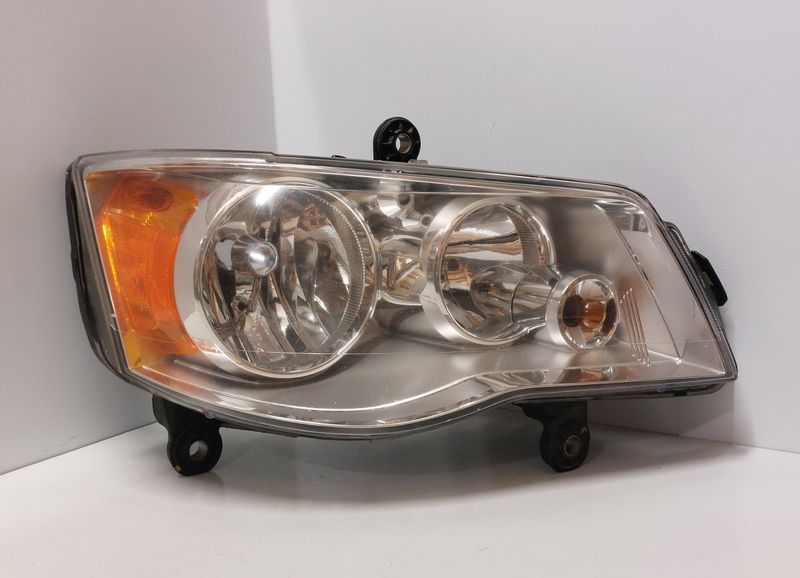 1EJ263060-02 05113336AD 264100-00 Headlight right CHRYSLER VOYAGER V (RT) (2007-2016)