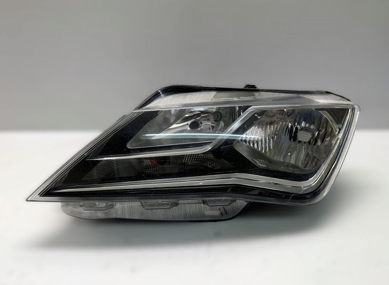 6JB941015 90019679 Headlight left SEAT TOLEDO IV (KG3) (2012-2019)