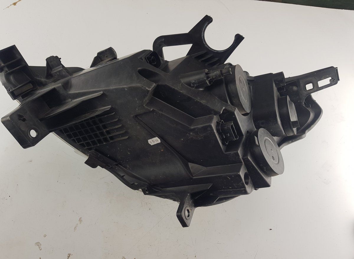 Headlight right CITROËN BERLINGO III (2008-2018)