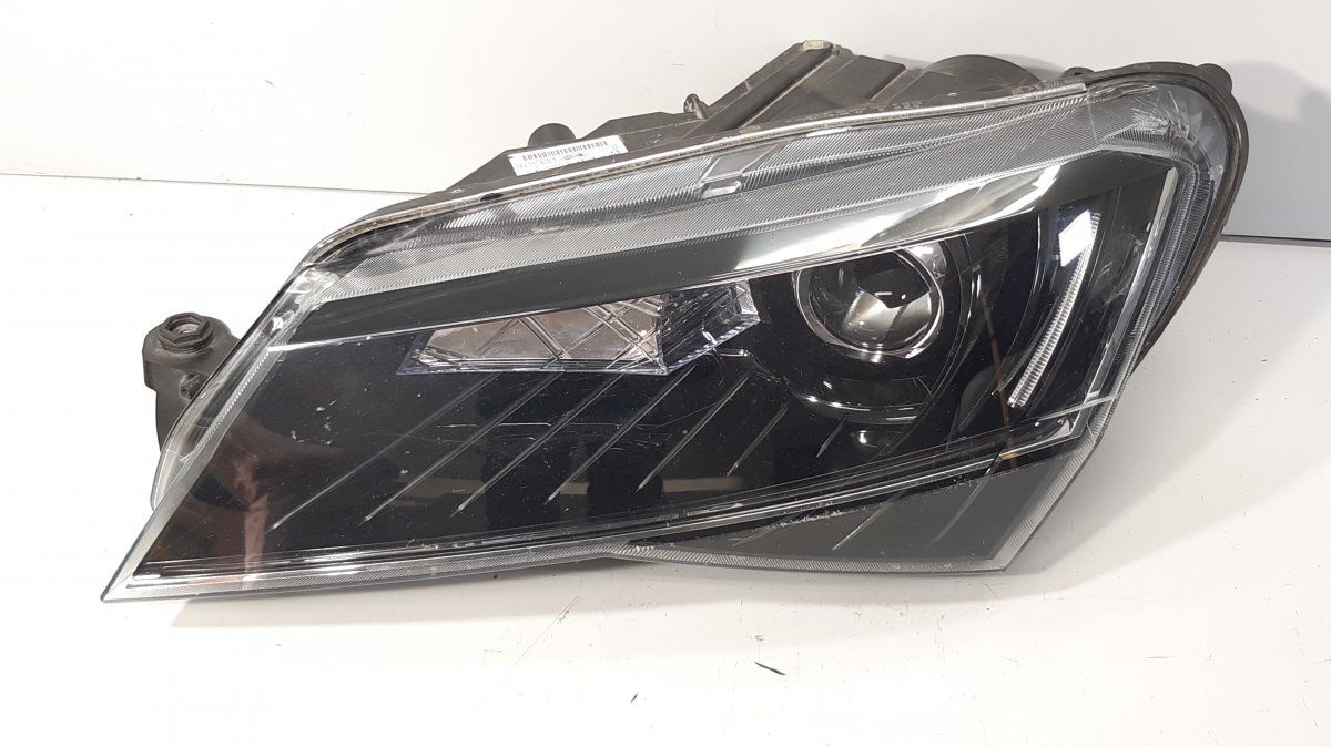 Headlight left SKODA SUPERB III (3V3, 3V5) (2015-2024)