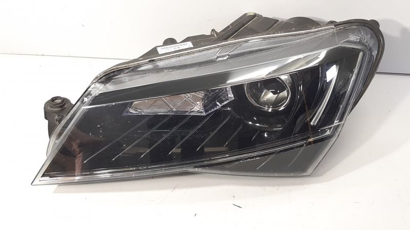 Headlight left SKODA SUPERB III (3V3, 3V5) (2015-2024)
