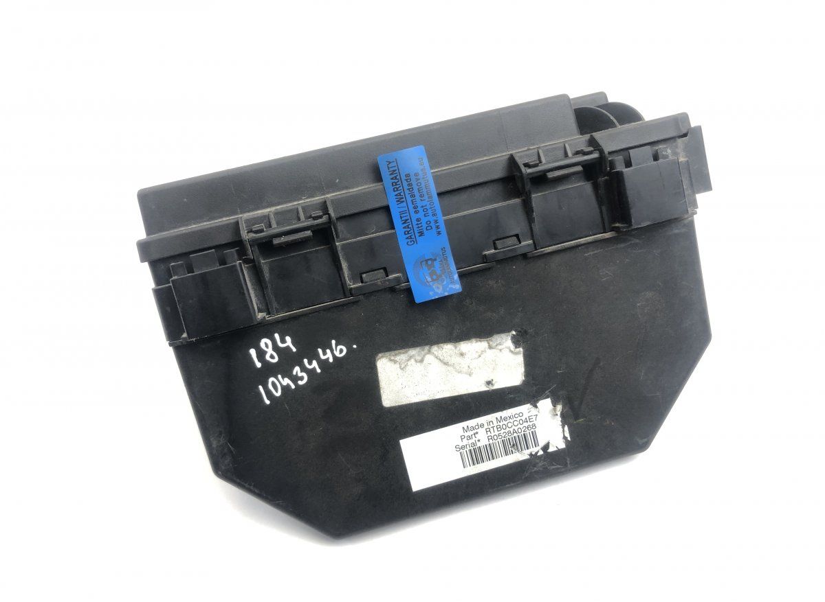 56049720AM Fuse box CHRYSLER VOYAGER V (RT) (2007-2016)