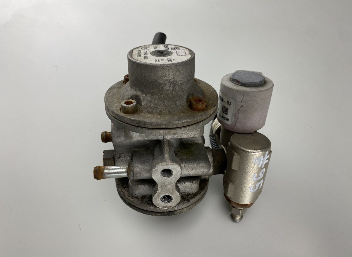 110R000090 E010M0055 E160M0026 Fuel pressure regulator SUBARU LEGACY V / Outback (2009-2014)