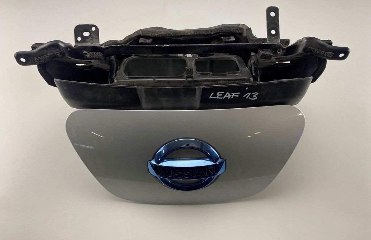 65701-3NB5A 658233NA0B 65823-3NA0B 657303NA1B 65730-3NA1B Fuel flap NISSAN LEAF I (ZE0) (2010-2017)