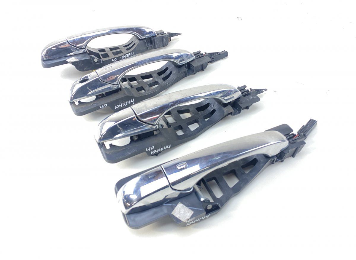 68083849AD 68083852AD 55113686AG 68078959AE Door handle exterior set JEEP GRAND CHEROKEE IV (WK, WK2) (2010-2021)
