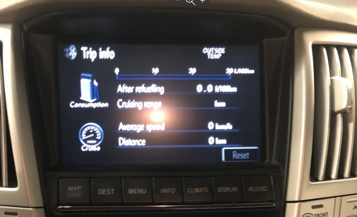 8611048330 Dash screen LEXUS RX II (XU30) (2003-2008)