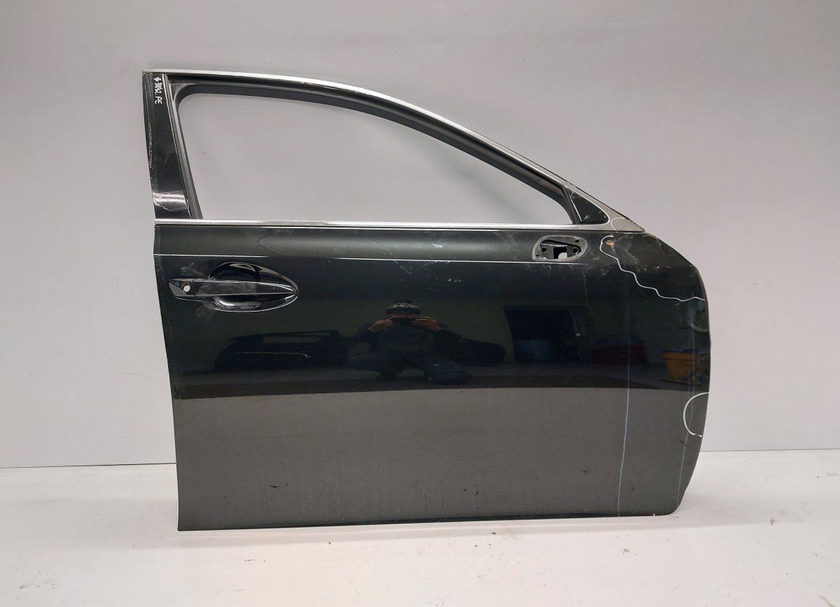 6700130870 Door Front Right LEXUS GS IV (2011-2020)
