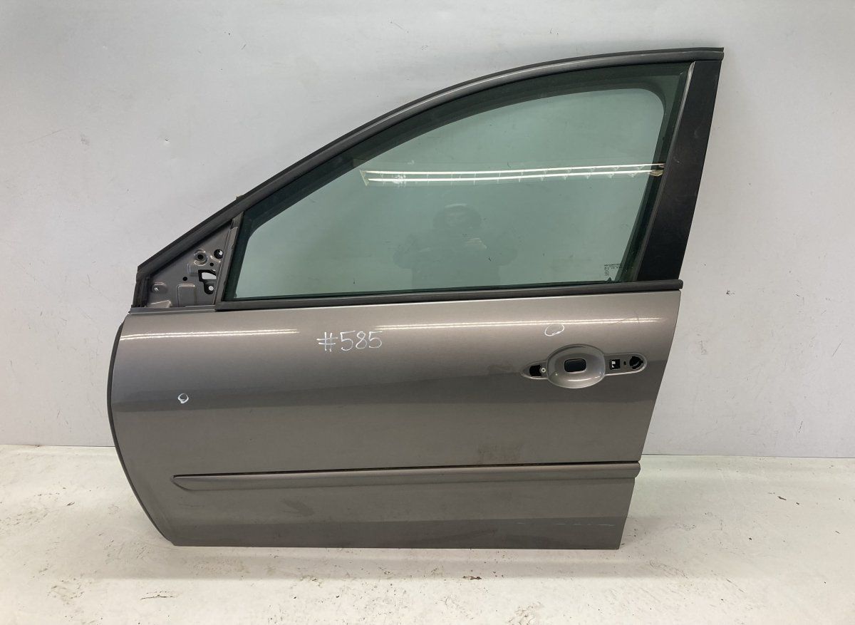 801010025R Door Front Left RENAULT LAGUNA III (2007-2015)