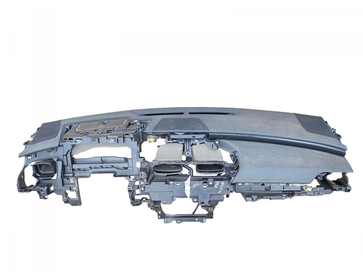 5540033020C4 Dashboard LEXUS ES VII (2018-)