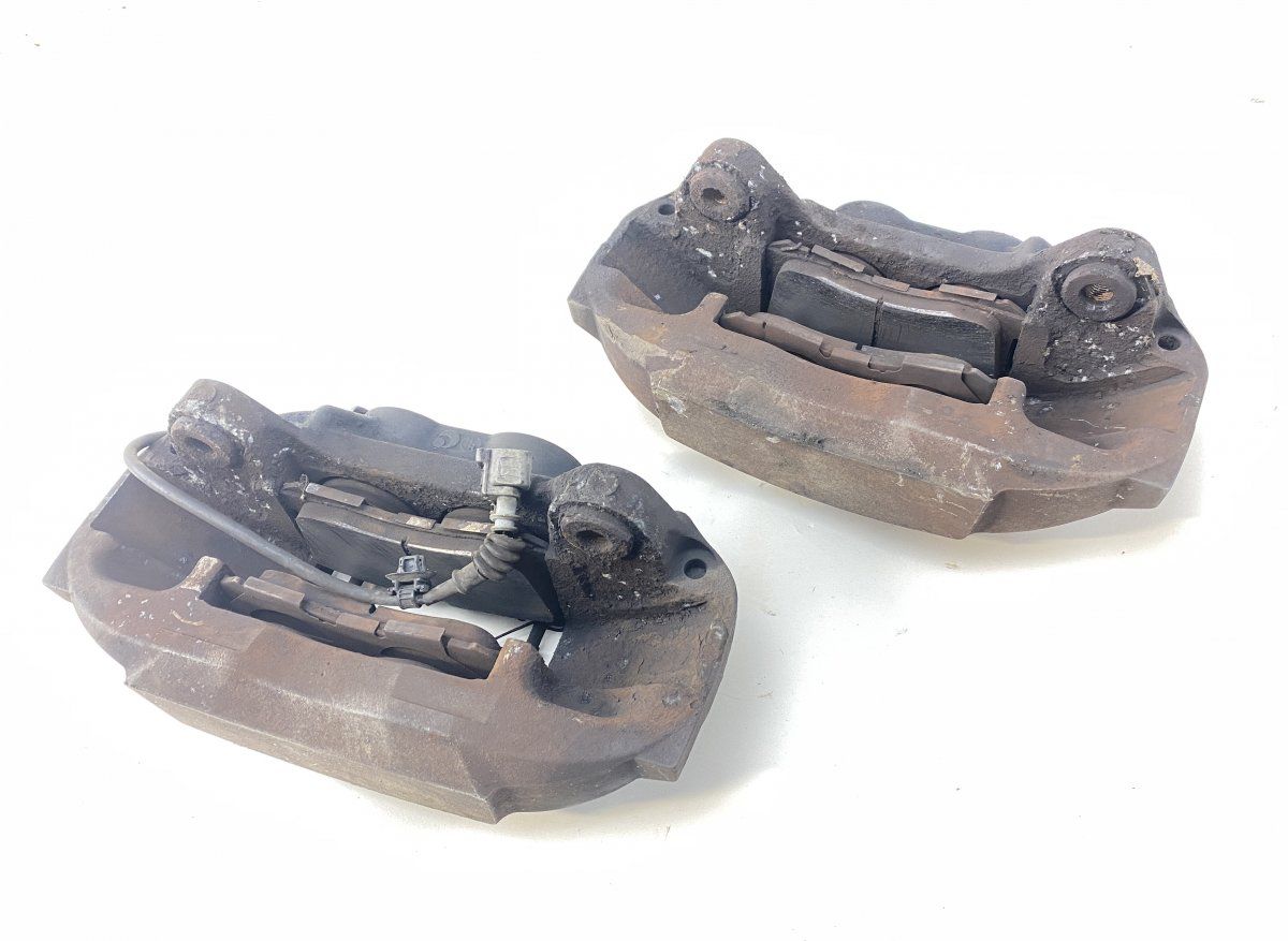 4773050210 4775050210 Brake caliper front set LEXUS LS (XF40) (2006-2017)