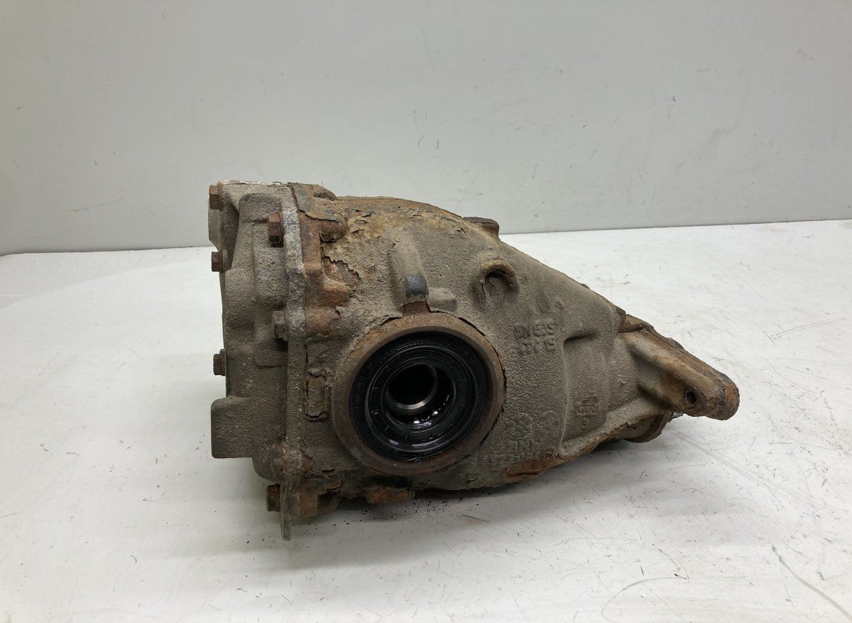 33107602985 Rear axle differential BMW X5 (E70) (2007-2013)