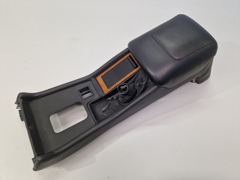 379951408 Armrest front MASERATI QUATTROPORTE II (03.94-)